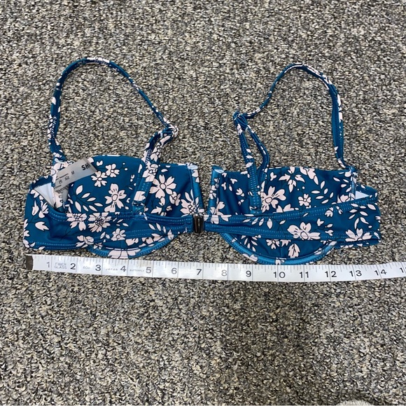 Bundle for $3! Floral Swim Top Medium SheIn Teal Blue Light Pink Bikini V Plunge - Picture 5 of 6